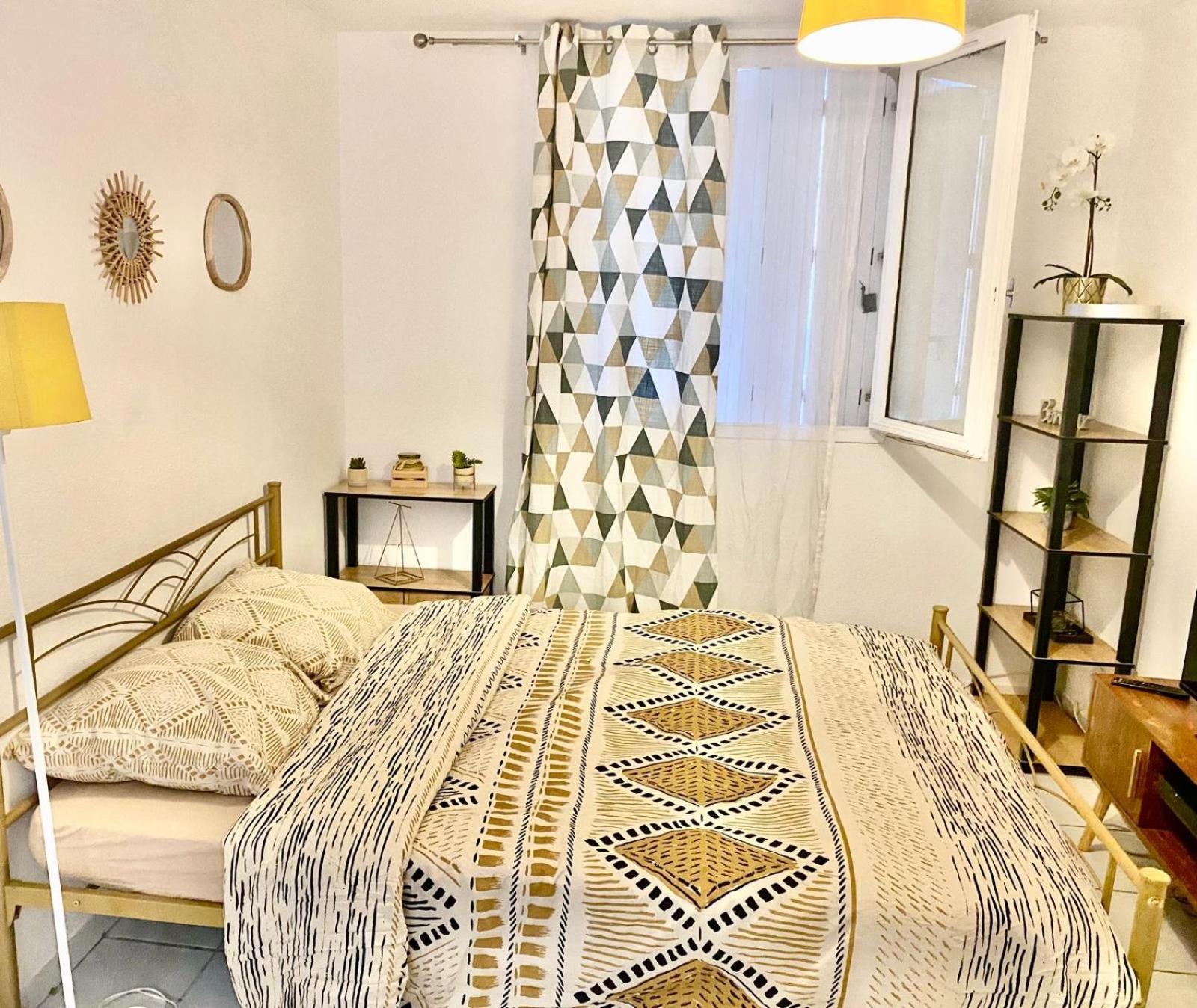 Studio A 5 Mn A Pied De La Gare Saint-Roch Montpellier Exterior photo